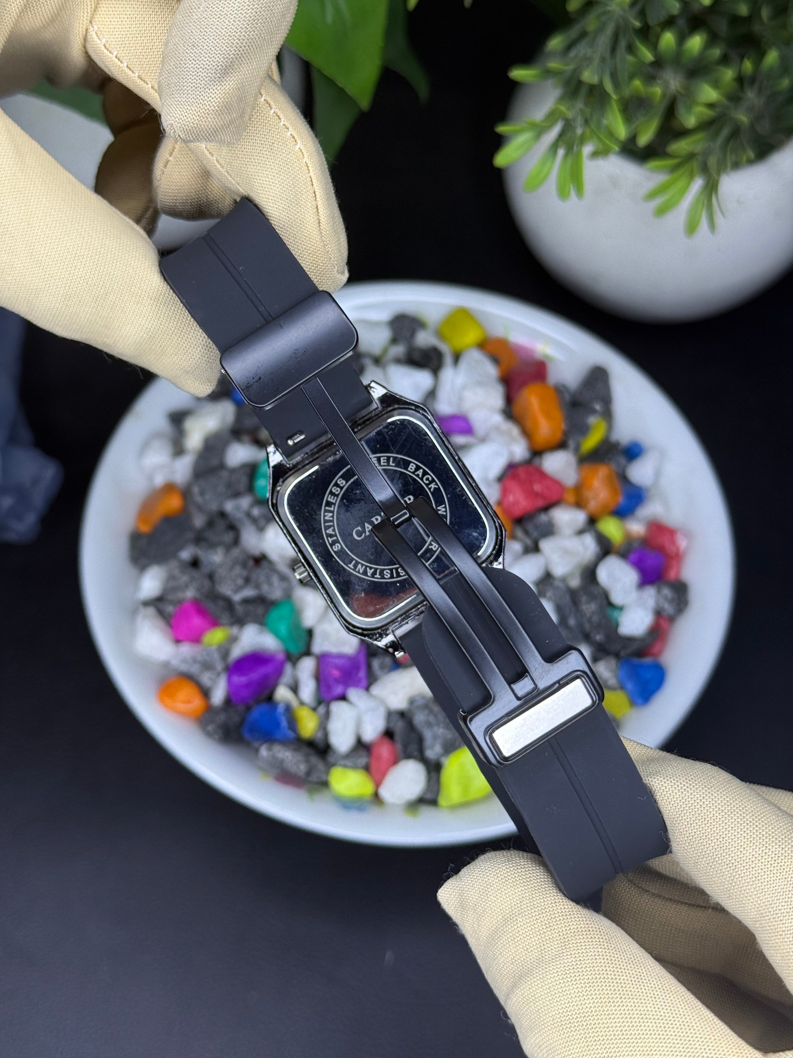 Cartier White Dial Edition - Powerfull Megnatic Lock